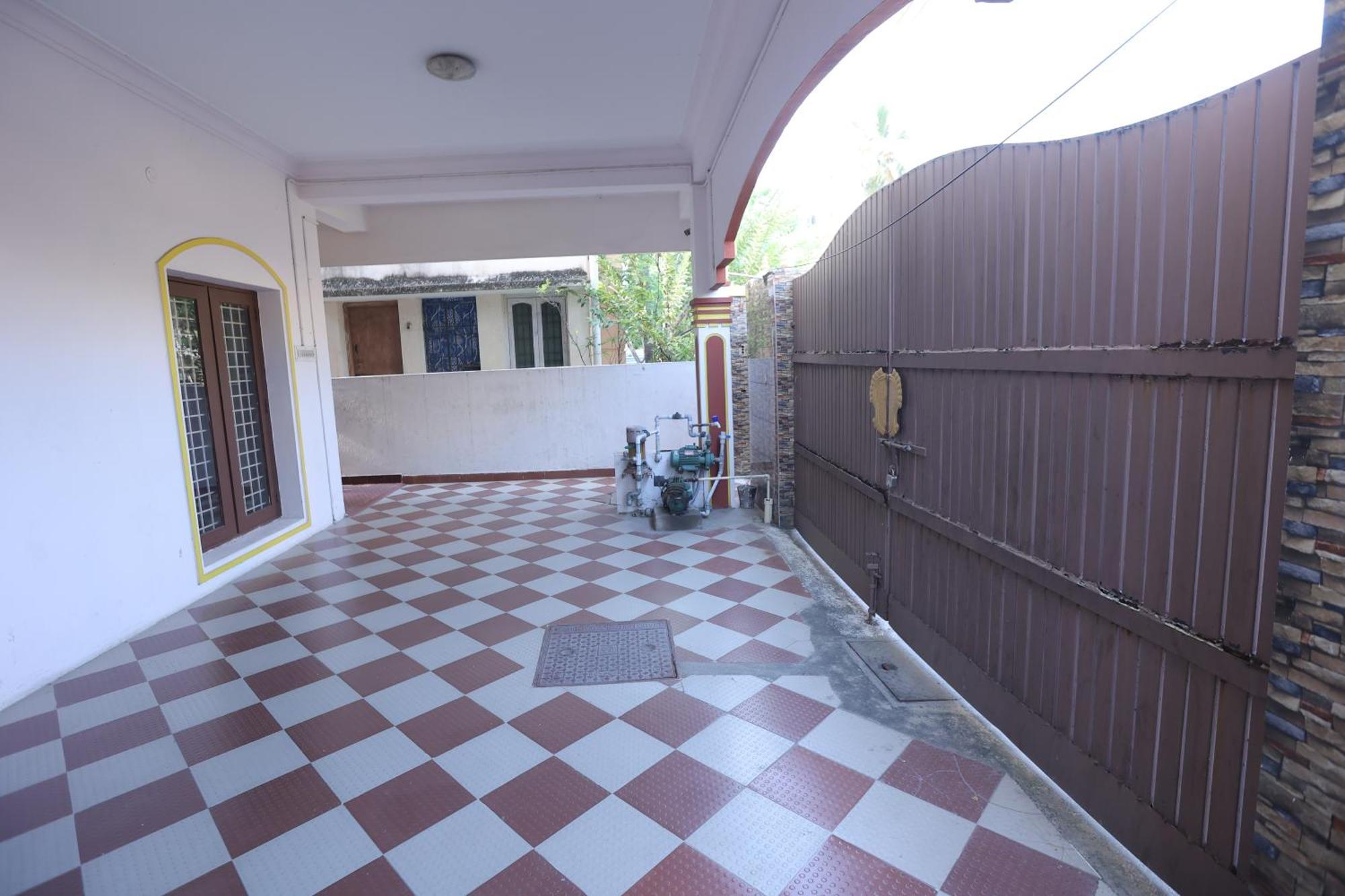 Happyhomes Porur -Near Rmz Software Park-Commerzone-Dlf It Sez Park -L&T 첸나이 외부 사진